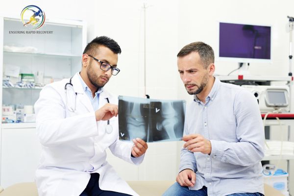 Expert Tips from a Leading Orthopedic Doctor in&nbsp;Vikaspuri